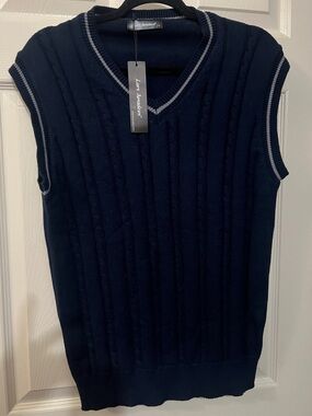 Larry Amadeus Navy Cable-Knit V-Neck Sweater Vest NWT retail $38